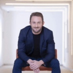 Cooperativas de crédito devem voltar atenções à governança Andrea Iorio, palestrante, escritor best-seller e especialista em Transformação Digital e Inovação