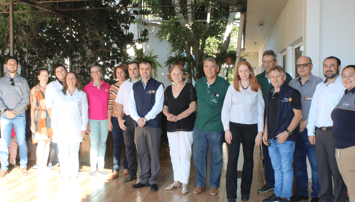 Cooperativa realiza instalação de usina fotovoltaica para Casa de Repouso Cooperativa realiza instalação de usina fotovoltaica para Casa de Repouso