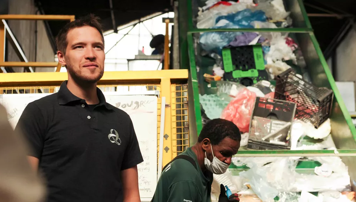 Prefeitura faz mapeamento de cooperativas, associações e coletivos de geração de trabalho e renda que atuam na cidade de São Paulo Prefeitura faz mapeamento de cooperativas, associações e coletivos de geração de trabalho e renda que atuam na cidade de São Paulo