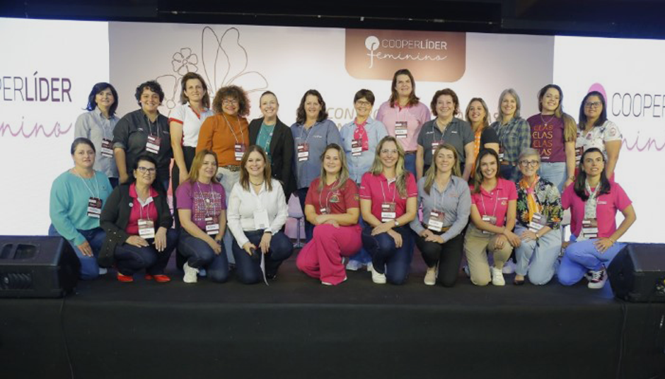 Comitês ganham espaço e expandem participação feminina nas cooperativas Comitês ganham espaço e expandem participação feminina das cooperativas