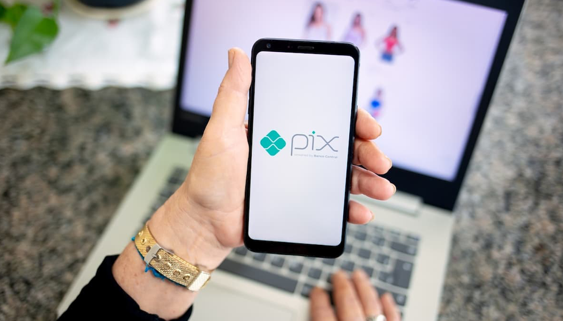 PIX cresce em 2022 e lidera transações em meio à digitalização do sistema financeiro PIX cresce em 2022 e lidera transações em meio à digitalização do sistema financeiro
