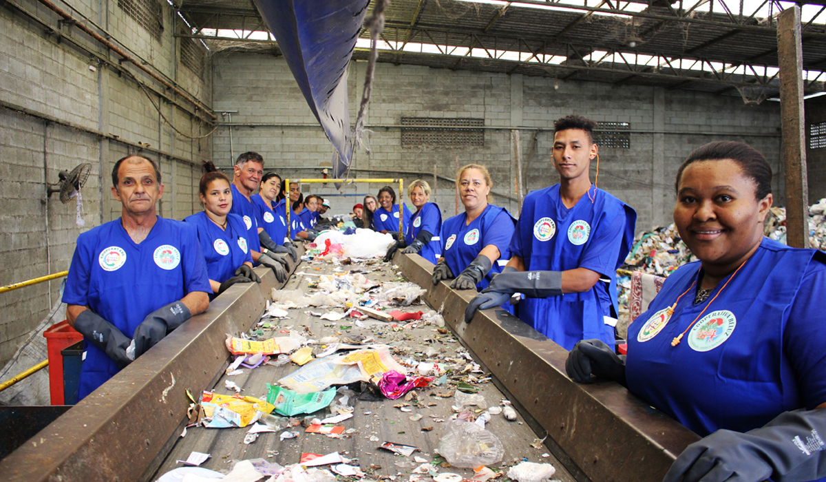 Governo de Goiás planeja instalar 50 novas cooperativas de reciclagem até o final de 2023 Governo de Goiás planeja instalar 50 novas cooperativas de reciclagem até o final de 2023