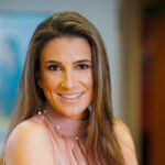 Elisa Simão é sócia da PwC Brasil e líder do Centro de Excelência para Cooperativas de Crédito