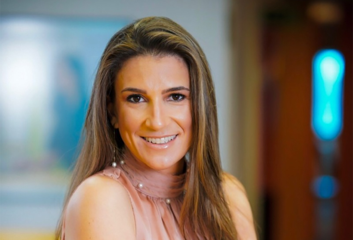 Elisa Simão é sócia da PwC Brasil e líder do Centro de Excelência para Cooperativas de Crédito