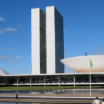 aproveitando, na quinta também temos uma gravaçao do Papo Coop, mas com essas calls que tiveram que ser remarcadas para quinta, queria saber se talvez algum de vocês está livre para o episódio! Assim conseguimos alinhar tudo do evento, estamos conversando com os palestrantes e mediadores sobre temas!"