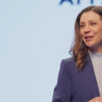 "Não há cooperativismo sem protagonismo", afirma a CEO da Woccu, Elissa McCarter LaBorde