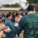 Voluntários do Sicredi se reúnem para construção de cozinha comunitária em Curitiba