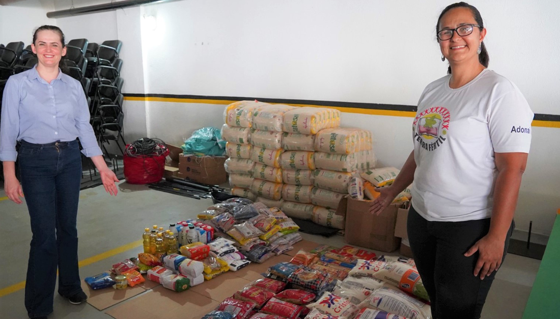 Sistema OCB/GO entrega 1,2 mil kg de alimentos não perecíveis para Terra Fértil