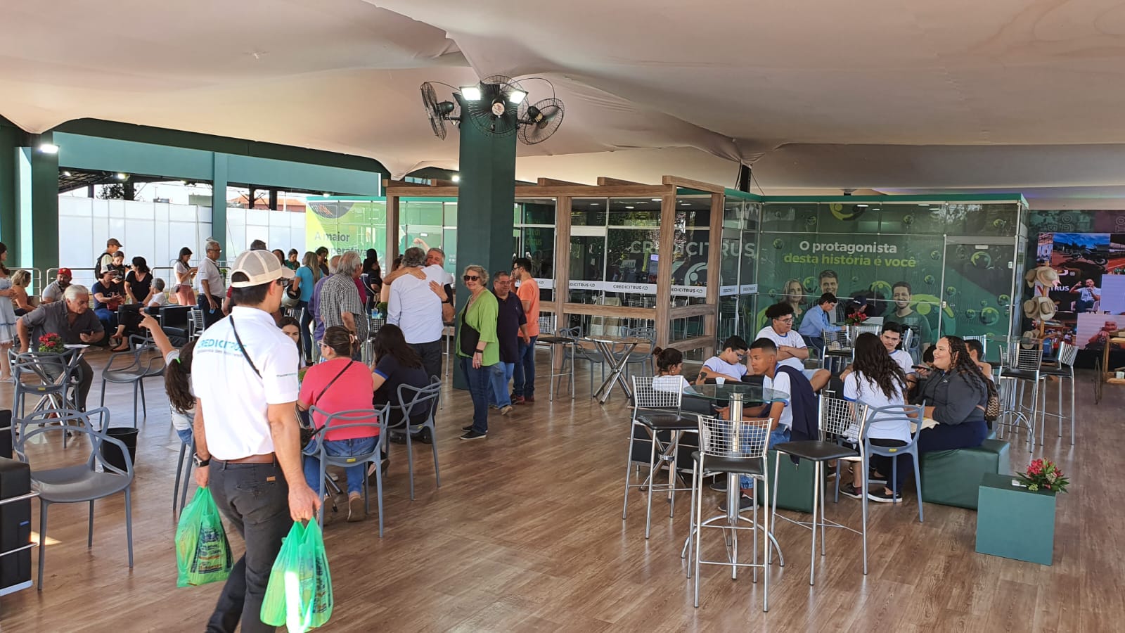 Cooperativa recebe 40 mil pessoas em Bebedouro para celebrar quatro décadas de sucesso