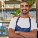 Cooperativa firma parceria para apoiar associados na administração de seus negócios