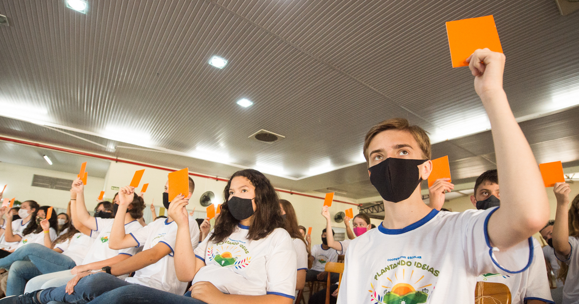 Novas cooperativas escolares são fundadas em Maringá