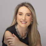 Izabela Rücker Curi é sócia fundadora do Rücker Curi Advocacia