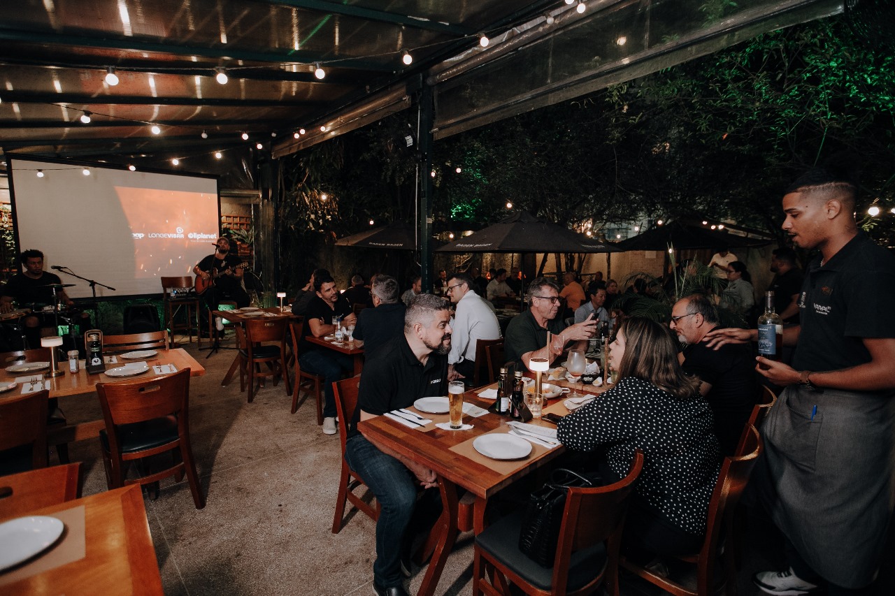 Celebrando Conexões, Laços e muita Cooperação  Celebrando Conexões, Laços e muita Cooperação