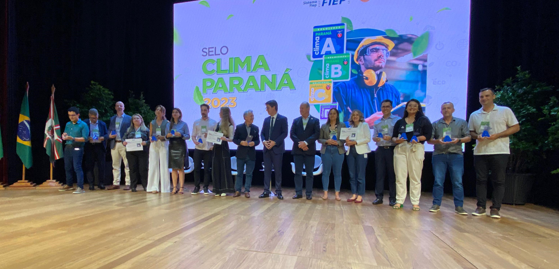 Cooperativa recebe pelo terceiro ano consecutivo o Selo Clima Paraná Cooperativa recebe pelo terceiro ano consecutivo o Selo Clima Paraná