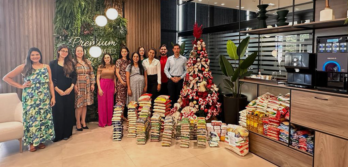 Cooperativa doa 2,4 toneladas de alimentos para nove instituições filantrópicas Cooperativa doa 2,4 toneladas de alimentos para nove instituições filantrópicas