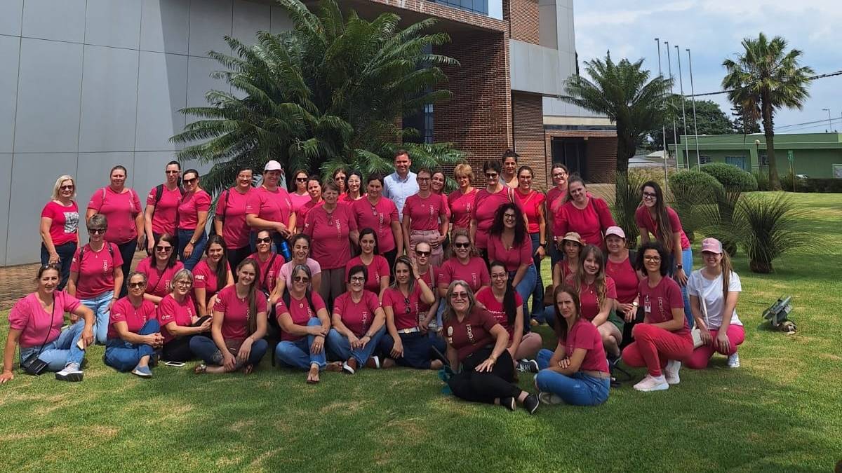 Cooperativa faz imersão para ampliar integração à cultura cooperativista Cooperativa faz imersão para ampliar integração à cultura cooperativista