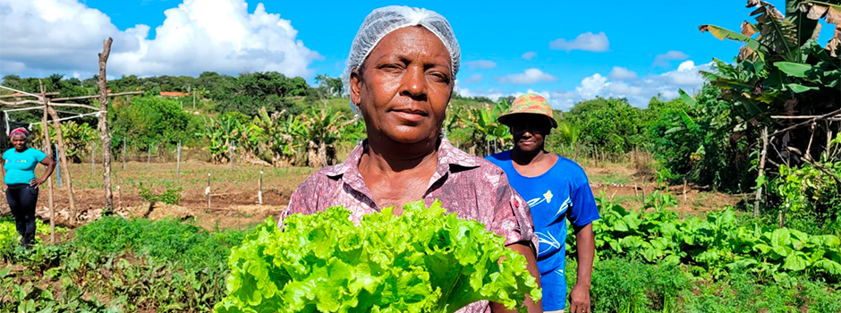 Incentivo de 4,8 mil beneficia agricultores do cerrado no Norte de Minas Incentivo de 4,8 mil beneficia agricultores do cerrado no Norte de Minas