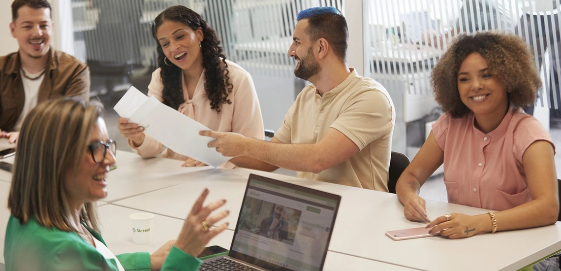 Instituição financeira cooperativa recebe prêmio internacional por financiar projetos sustentáveis Instituição financeira cooperativa recebe prêmio internacional por financiar projetos sustentáveis