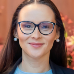 Thamara Helena D'Angieri é Gerente de Marketing na Cooperativa Veiling Holambra