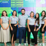 Cooperativa reúne cerca de 600 pessoas em evento especial de Natal  Programa Jovem Cooperativista completa10 anos transformando conhecimento em oportunidade
