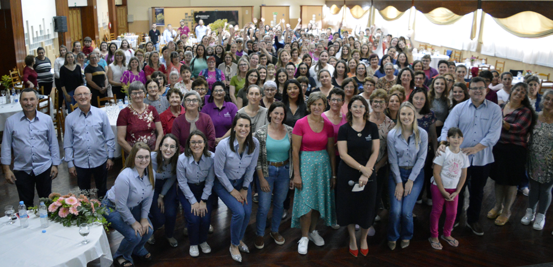 Encontro promovido por cooperativa valoriza presença feminina no movimento Encontro promovido por cooperativa valoriza presença feminina no movimento