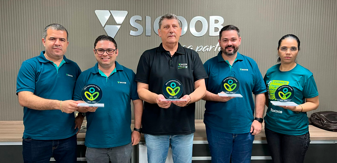 Cooperativa recebe reconhecimento nacional por projetos sociais Cooperativa recebe reconhecimento nacional por projetos sociais