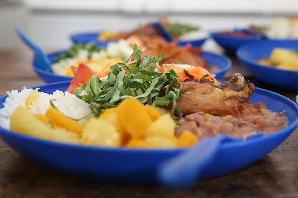 Técnicos da alimentação escolar conhecem de perto as cooperativas rurais do Espírito Santo Técnicos da alimentação escolar conhecem de perto as cooperativas rurais do Espírito Santo