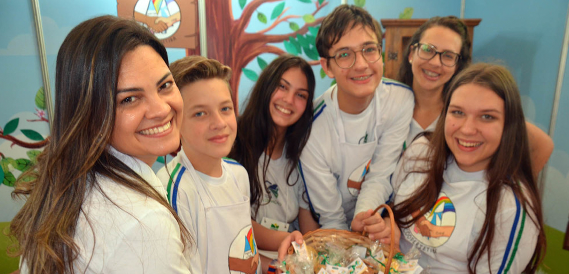 Cooperativa mirim transforma vida de adolescentes através da produção de biscoitos 2 15